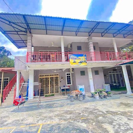 Homestay Zalida D Musleem Alor Gajah Bagian luar foto